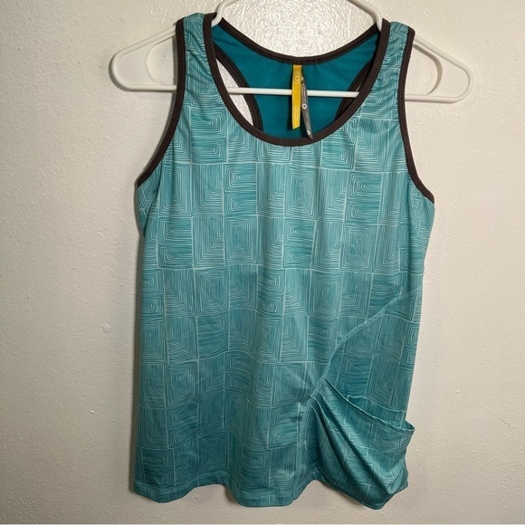 Lole Guell Tank Top with Racerback in Aqua Splash Square - Picture 2 of 14